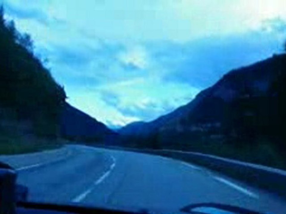 porsche 993 c4 dans les alpes 3