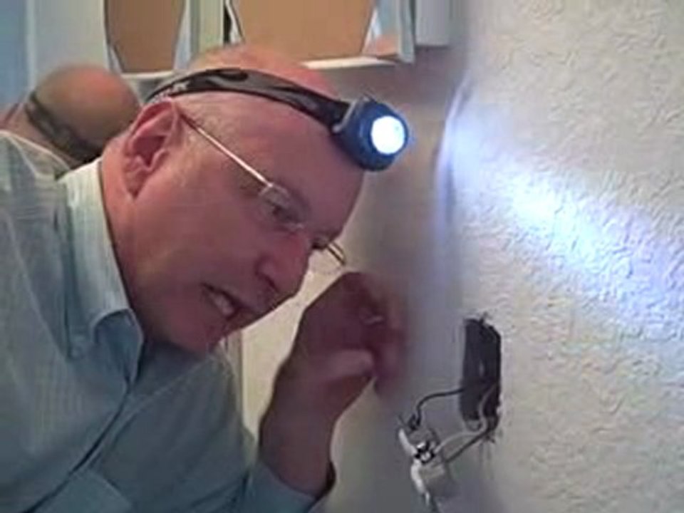 Jacksonville Home Inspector shows Chinese Drywall