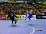 FUTSAL BRASIL- Golaço do Falcão (Dribble Lob) !!!