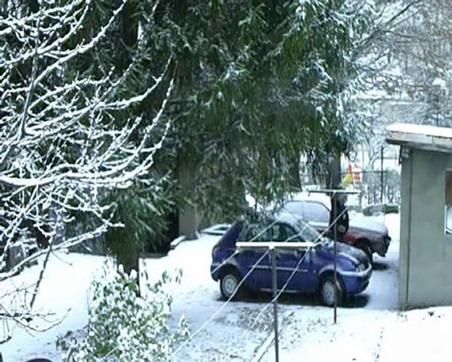 Neige et voiture