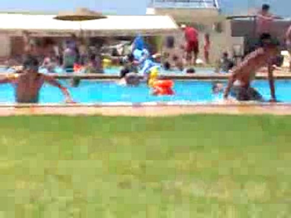 Rachid a la piscine