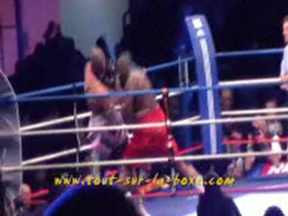 Parfait Amougui Vs Zinedine Benmakhouf