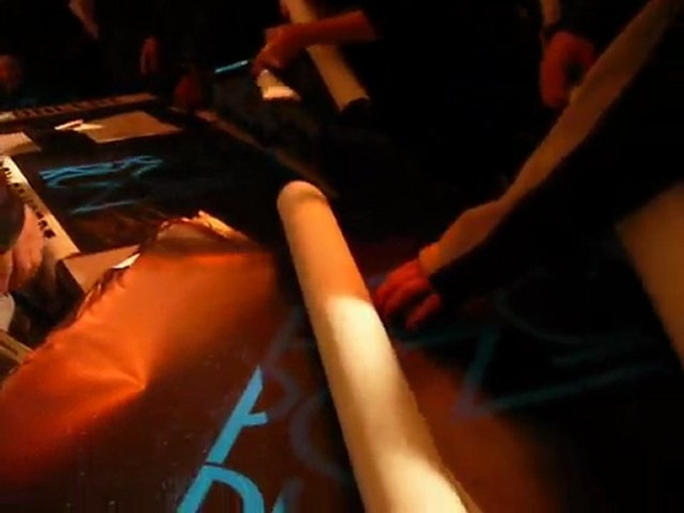 PONY PONY RUN RUN Séance de dédicaces et autographes