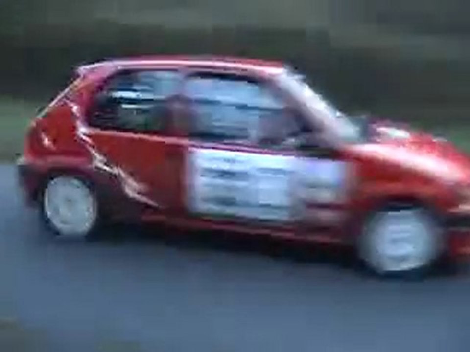 Rallye de bonaguil 2009 reno et denis 106 groupe A