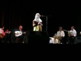 Kabylie-chant: Nouara et Medjahed Hamid chantent