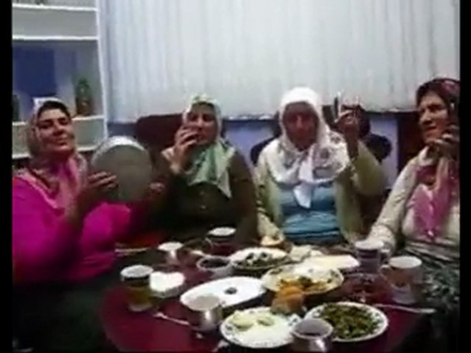 Teyzelerden Turkcellinin Gucu Turkcellin Cekim Gucu MuGi.us