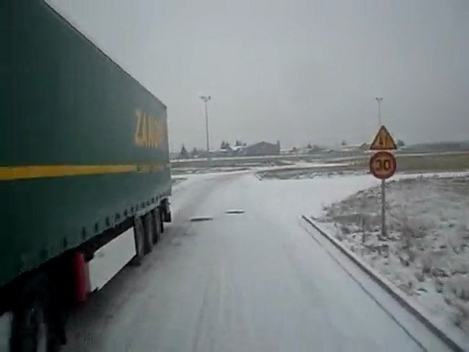 Brezins,  joujou sur la neige.