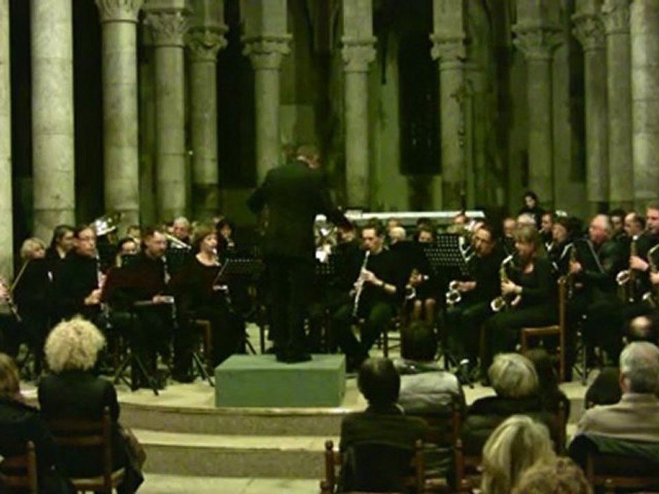 danses folkloriques par orchestre harmonie de Lannilis