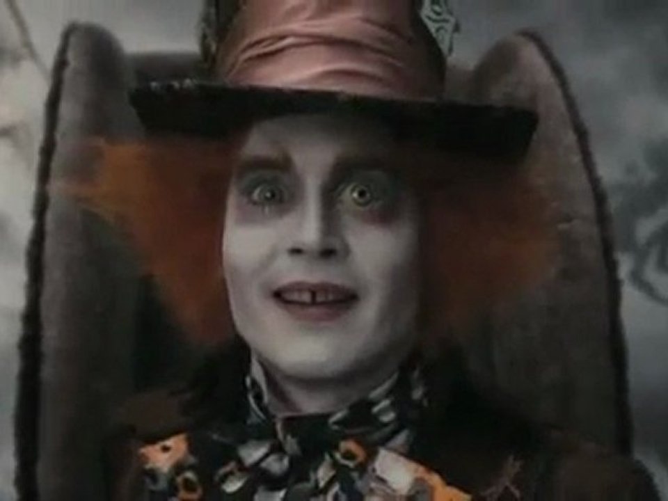 Disney's Alice In Wonderland (2010) (Theatrical Trailer)