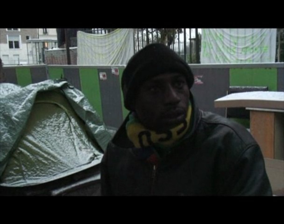 Travailleurs sans papiers en grève Porte des LILAS