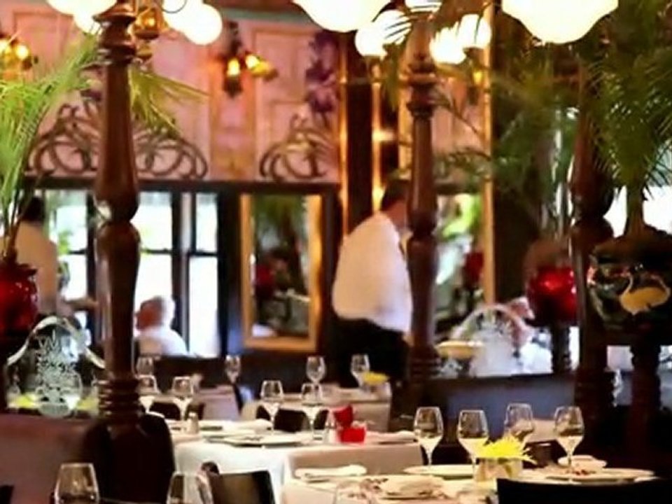 Montréal's Patios and Nightlife - Québec, Canada