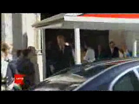 Yves Leterme confond l`hymne national belge avec La Marsei