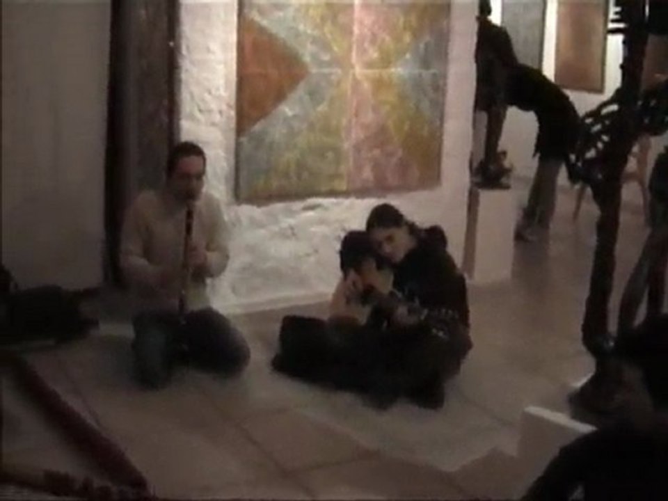 didjeridoo, guitare, guimbarde, flûte de berger, clarinette!