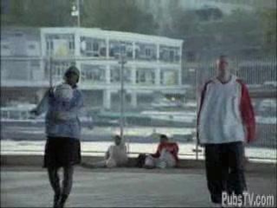 Nike commercial - stickman vs ronaldinho