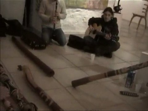didjeridoo, clarinette, sax soprano, guitare, percussions...