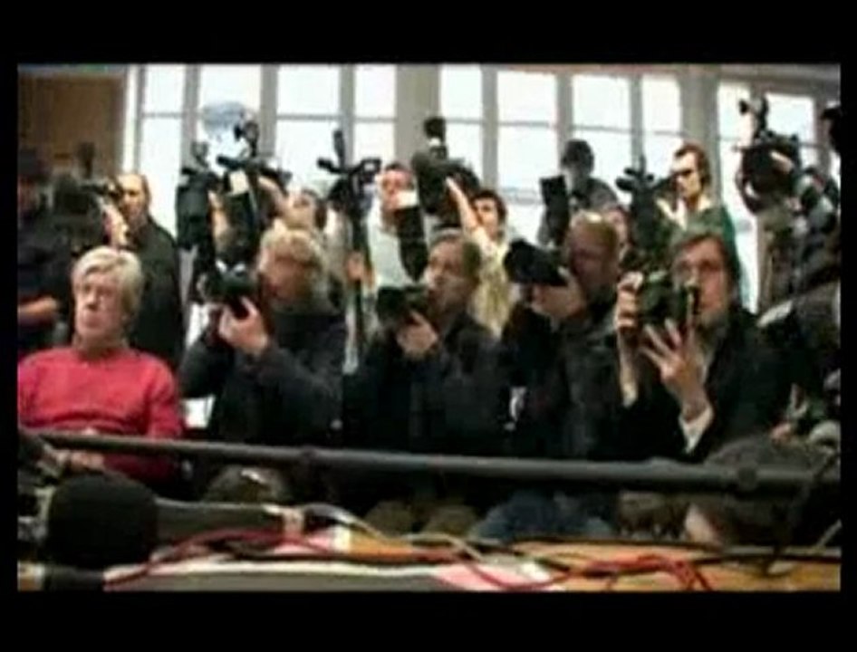 'C'est dur d'être aimé par des cons' la bande annonce