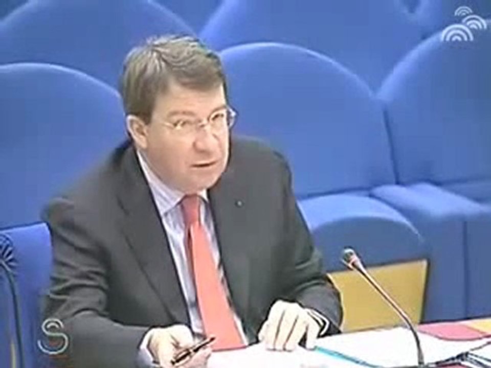Longuet fait un amalgame entre homosexualité et pédophilie