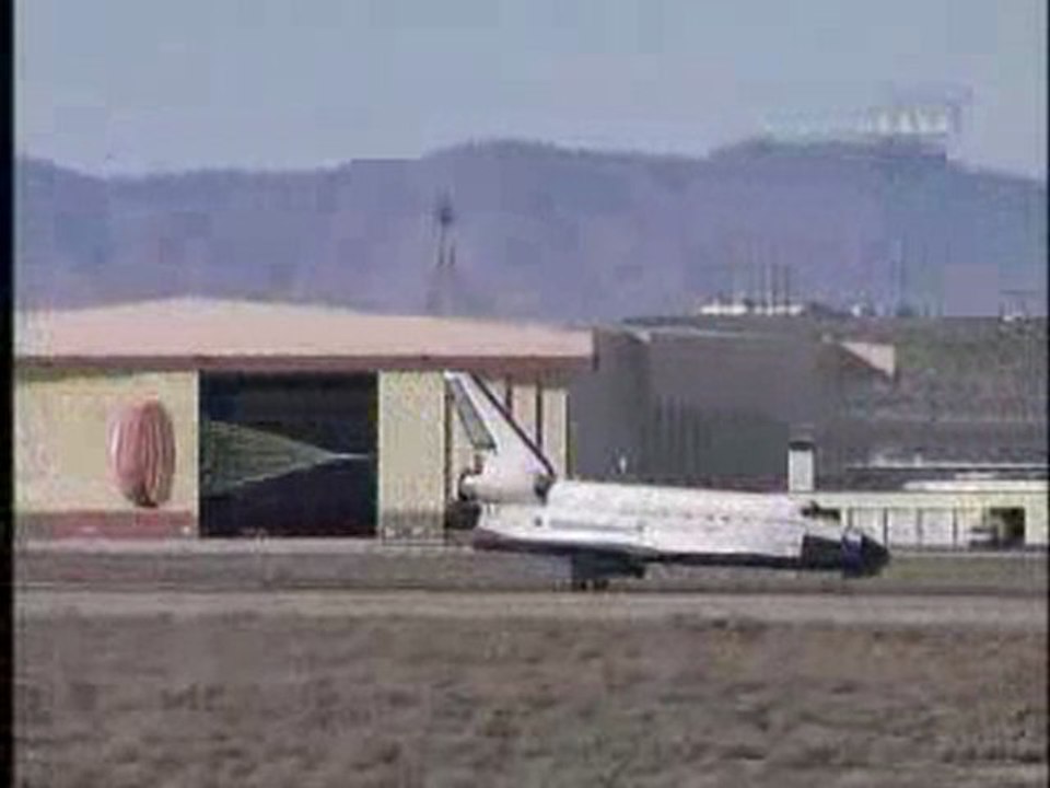 L'atterrissage de la navette Endeavour en Californie