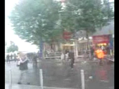 Hooligans PSG (à droite) vs Casuals Lyon