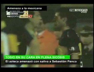 Un joueur de foot mexicain 'crache sa grippe A' sur son ad