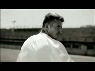 David Beckham lutte contre la malaria