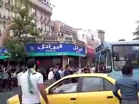 Manifestation à Téhéran, le 13 juin