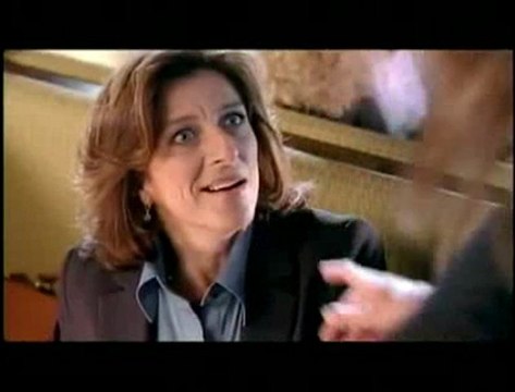 Céline Dion dans une pub pour du poulet rôti