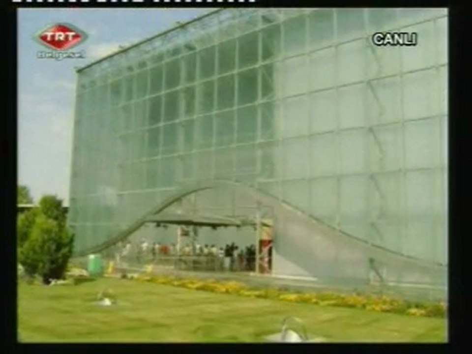 TRT TURİZM VE BELGESEL KANALI / TEMATİK PARKLAR'IN TURİZME ETKİSİ