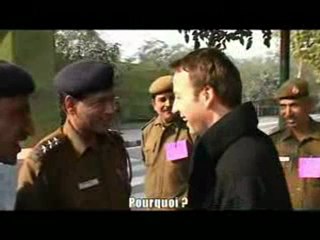 La publicité choc du film sur l`expédition de Sarkozy en I