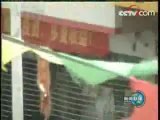 La télé chinoise montre des scènes d`émeutes à Lhassa