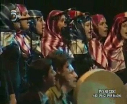 Bosna İlahi Grubu - Gel Gör Beni Aşk Neyledi