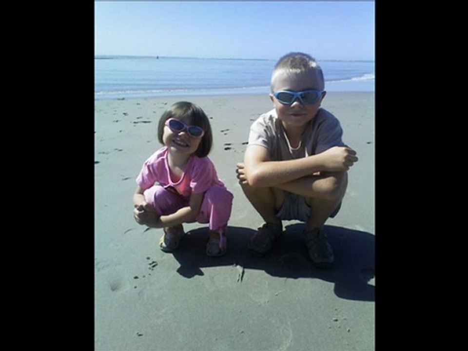 NOEL SERVANE ET CORENTIN.