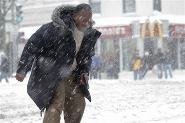 W policjanta lepiej nie rzucać śnieżkami, bo...