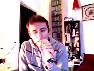 Wiwi égratigne "En ce temps là Monsieur"