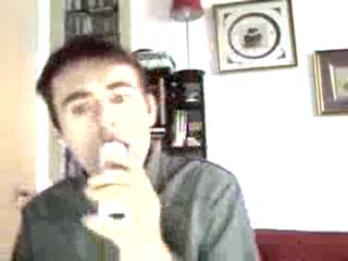 Wiwi égratigne "Et j'attends"