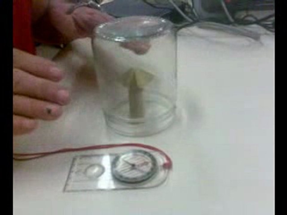 stage Rennes Télékinésie  sur pyramide aluminium 2009