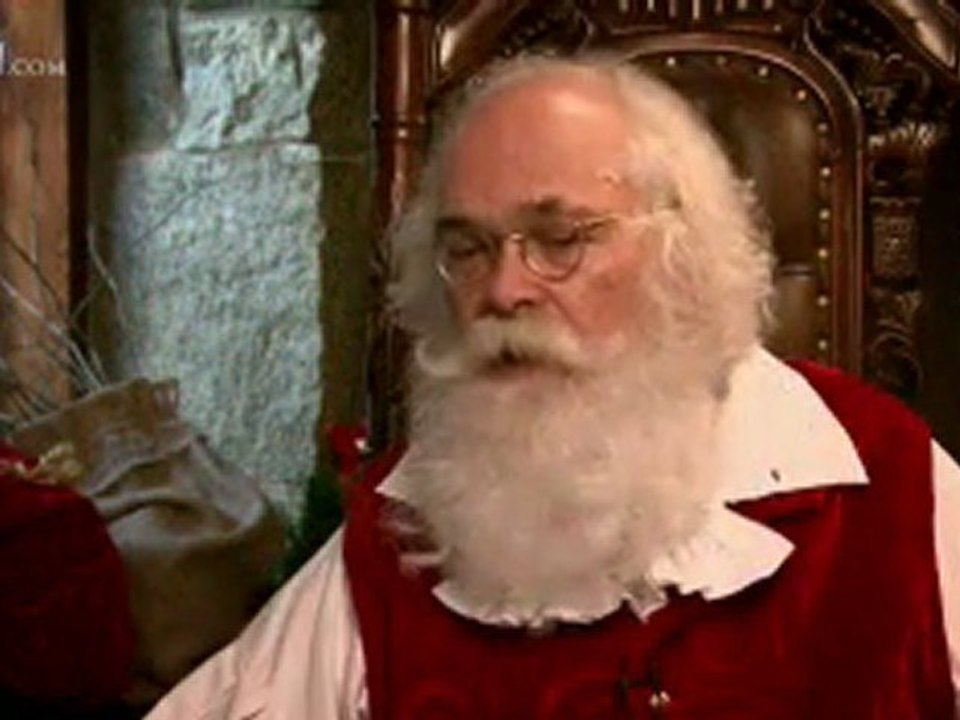 Cliff Snider: The Praying Santa - CBN.com