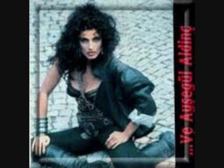 Ayşegül Aldinç - Mavi Maviydi Gökyüzü