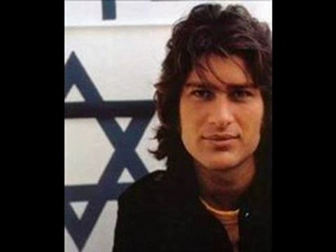 Mike Brant - Laisse moi t'aimer by giovanni