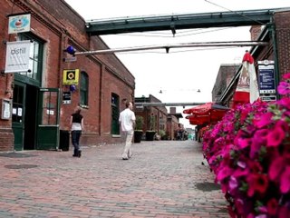 New Life in Old Buildings: Distillery District, Toronto ...