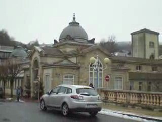 La Bourboule: Les grands thermes et La Dordogne