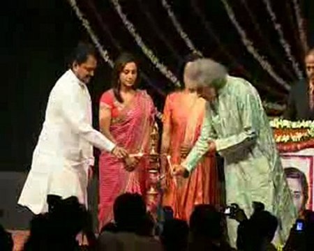 Hema Malini commemorates 'Jaya Smriti'