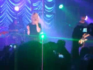 Paramore 07.12.09 - Emergency