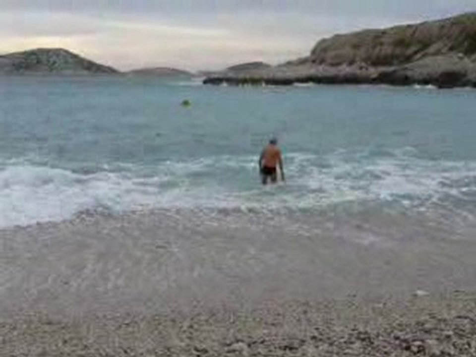 Bain d'hiver à Marseilleveyre