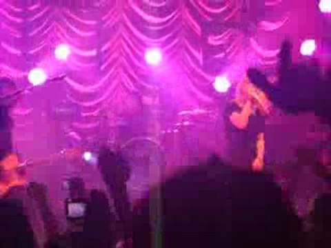 Paramore 07.12.09 - Pressure