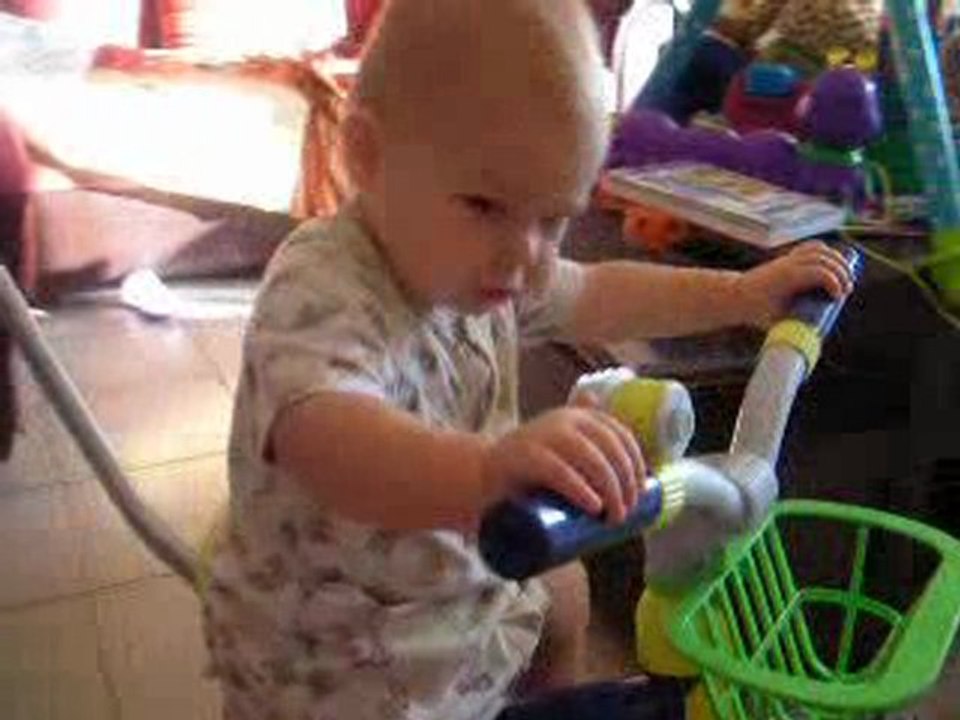 video natan tricycle