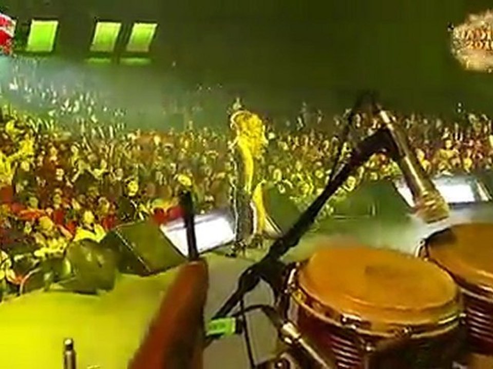 Hadise 2010 - Yilbasi Ozel - Deli Oglan