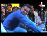 Salman's The Reason For Farah -SRK war