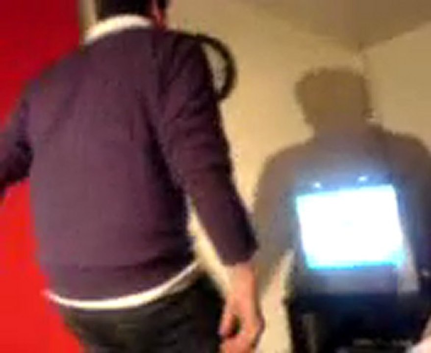 momo en mode hoola hoop wii fit