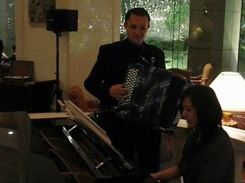 Laurent MICHELOTTO en duo avec une pianiste Chinoise Maya